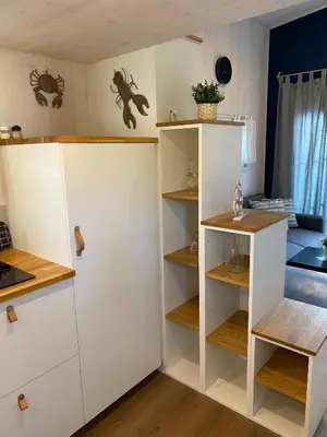 Küche/Küchenzeile in der Unterkunft Tiny House Stever im PIER9 Tiny House Hotel
