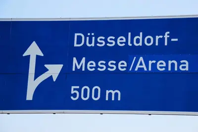 Ein Zertifikat, Auszeichnung, Logo oder anderes Dokument, das in der Unterkunft Apartment Düsseldorf-Lohausen ausgestellt ist