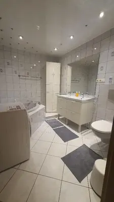 Ein Badezimmer in der Unterkunft Samad Wohnen