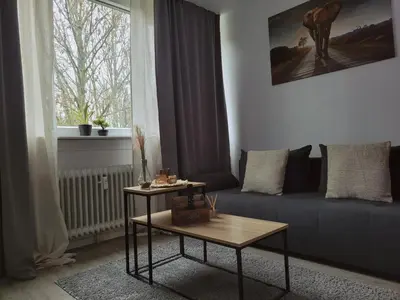 Ein Sitzbereich in der Unterkunft Stilvolle Wohnung in Wuppertal inkl. Kaffee & Tee