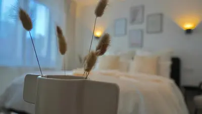 Ein Bett oder Betten in einem Zimmer der Unterkunft Hotel Fewotal & Luxury 5 - nähe Messe Düsseldorf & Köln