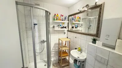 Ein Badezimmer in der Unterkunft Monteur & Messezimmer Ratingen-Duesseldorf