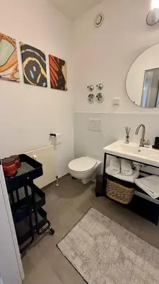 Ein Badezimmer in der Unterkunft BOSTEL 89 - Apartment, in der Altstadt, Klimaanlage, Aufzug