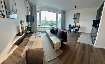 TV/Unterhaltungsangebot in der Unterkunft BOSTEL 89 - Apartment, in der Altstadt, Klimaanlage, Aufzug