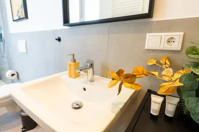 Ein Badezimmer in der Unterkunft BetterBeds Recklinghausen - Herten
