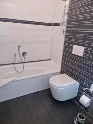 Ein Badezimmer in der Unterkunft Hochwertige 85qm-Wohnung in Wuppertal-Vohwinkel