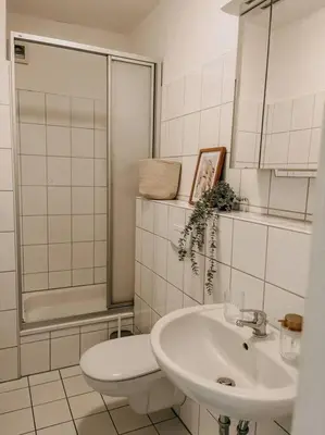 Ein Badezimmer in der Unterkunft Zentral, ruhig, Messe Universitätsklinikum nah! MA3L