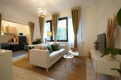 Ein Sitzbereich in der Unterkunft Dein Flughafen Messe Apartment nahe Düsseldorf 2