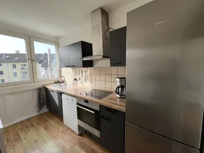Küche/Küchenzeile in der Unterkunft gemütliche Altbauwohnung im Wuppertaler Westen