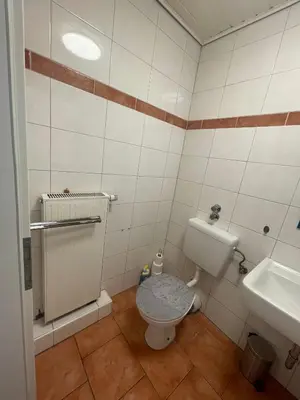 Ein Badezimmer in der Unterkunft Monteurwohnung für 5 Personen, Marl