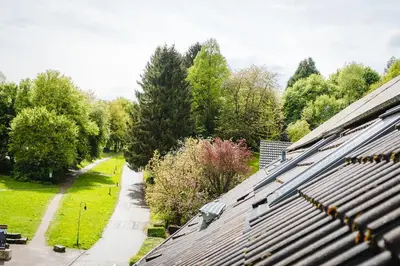 Ein Garten an der Unterkunft Oveney Apartments
