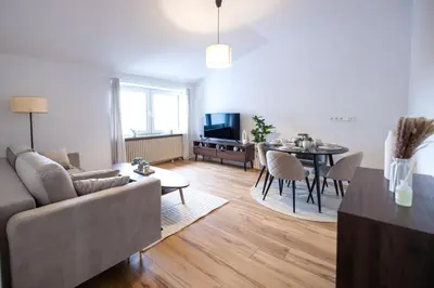 TV/Unterhaltungsangebot in der Unterkunft Business Design-Apartment Duisburg - 55qm, Küche & Arbeitsplatz - by Lott Living