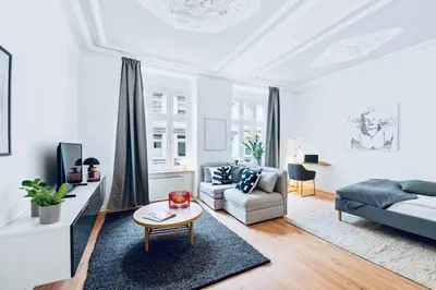Ein Sitzbereich in der Unterkunft Wuppertaler Altbau-Traum Gutenberg - Nähe DUS & Dortmund & Köln & Essen