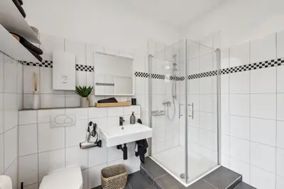 Küche/Küchenzeile in der Unterkunft Wuppertaler Altbau-Traum Gutenberg - Nähe DUS & Dortmund & Köln & Essen
